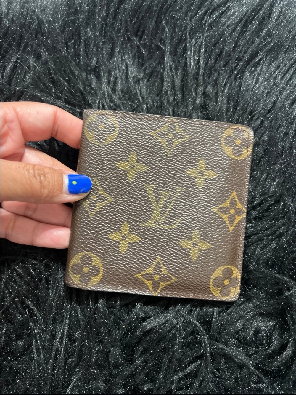 Louis Vuitton Compact Bifold Wallet / 8 Card Slots